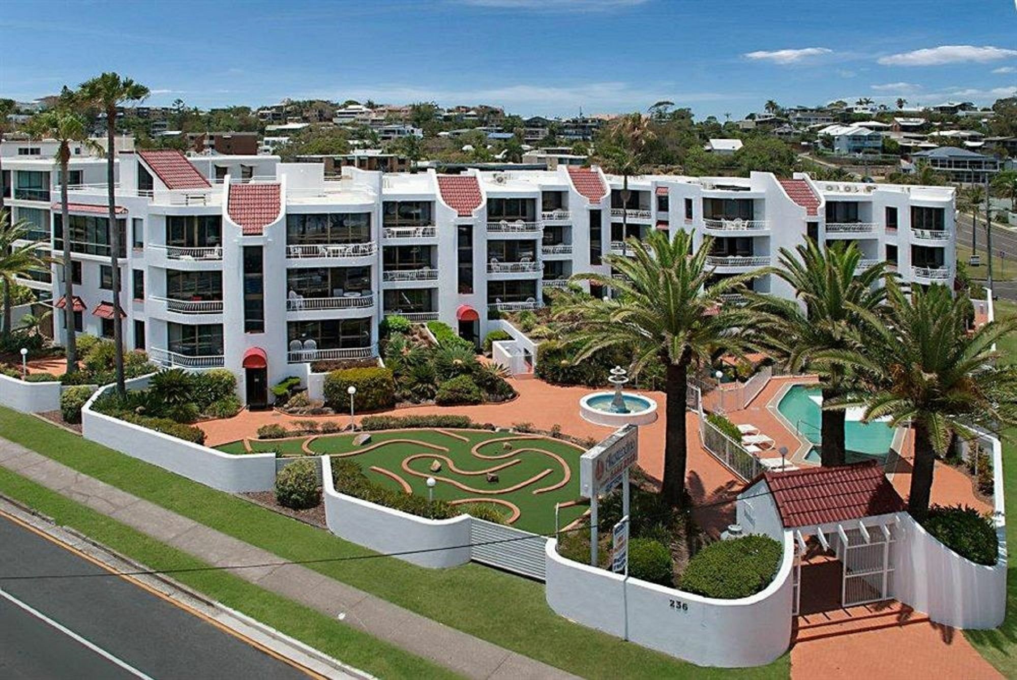 Alexandria Apartments Alexandra Headland Exterior photo