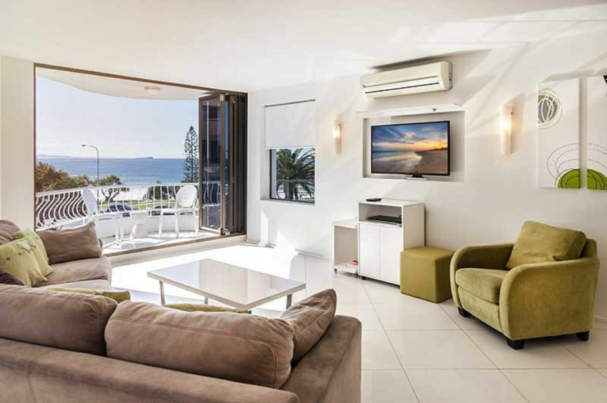 Alexandria Apartments Alexandra Headland Exterior photo